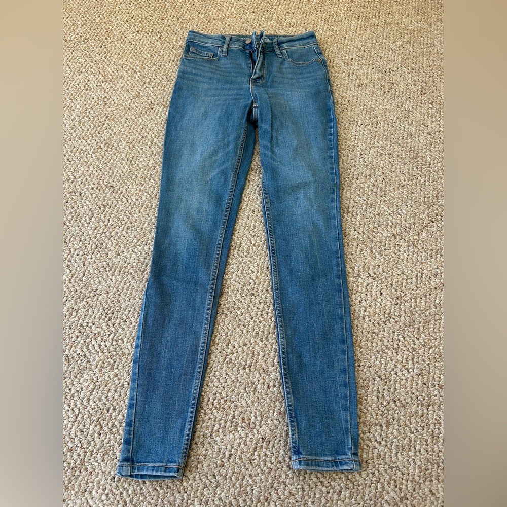 Old Navy High Rise Rockstar Super Skinny Jeans